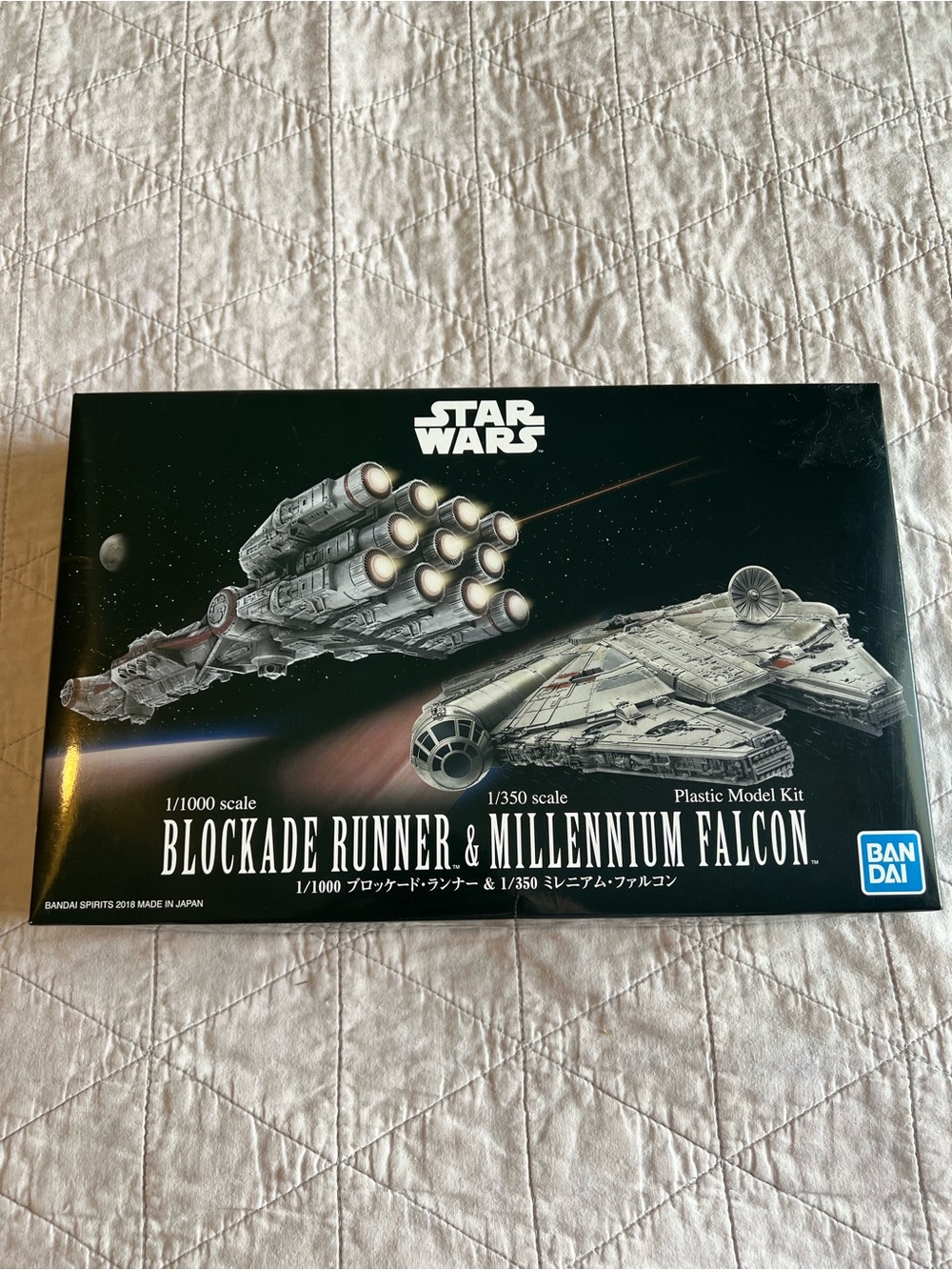 Blockade Runner 1/1000 & Millennium Falcon 1/350 Star Wars Model Kit Bandai